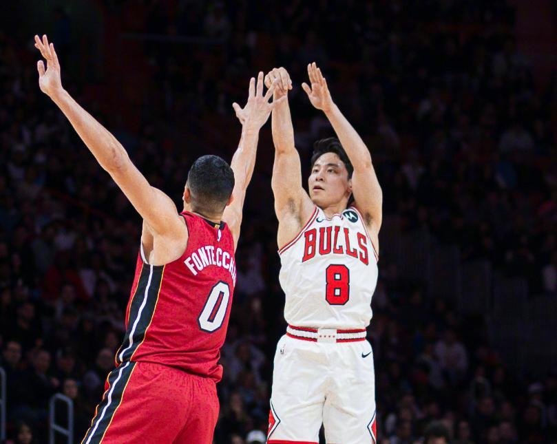 半场出战7分钟就送出7次助攻，河村勇辉成为亚洲最强后卫！