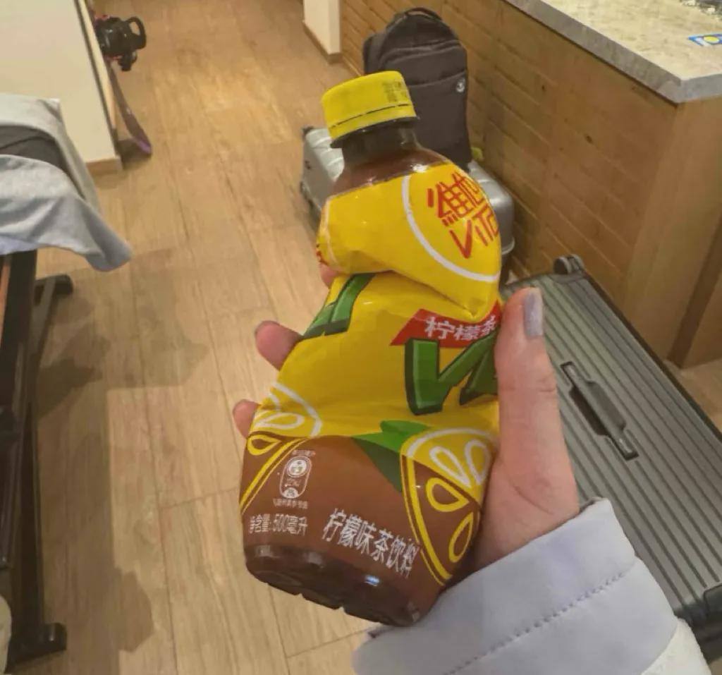 开云体育下载-世界上最离谱的午饭都在滑雪场