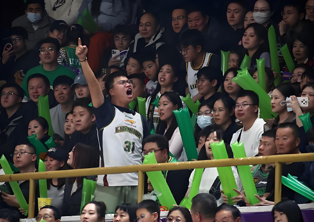 开云体育APP下载-杨鸣1个人离开辽宁队!在个人媒体发文,感慨万千