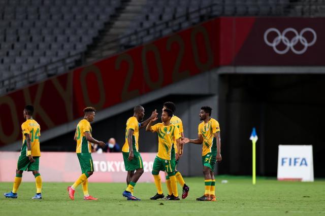 kaiyun-【奥运男足】吉尼亚克戴帽 法国4比3神奇逆转南非