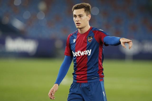 1616065291441038136.jpg 开云体育APP下载-巴斯克斯今夏或离队 皇马有意签回德弗鲁托斯入替