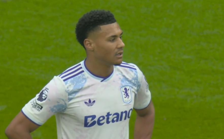 开云APP-劫富济贫代价高 已成豪门公敌的维拉欧战席位恐不保