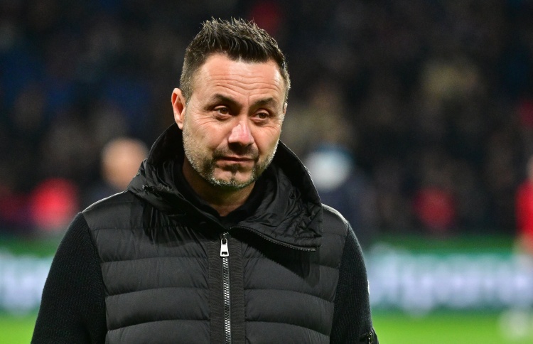 早报:热刺官宣解雇图多尔